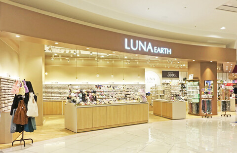 アクセサリーの接客・販売スタッフ（LUNA EARTH（ルナアース）　イオンモール高知店）の求人画像１